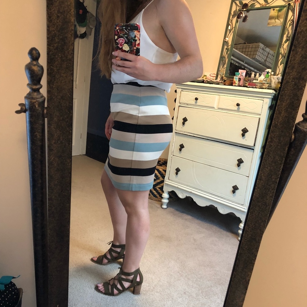 Ann Taylor Striped Stretch Seamless Pencil Skirt - Picture 2 of 4